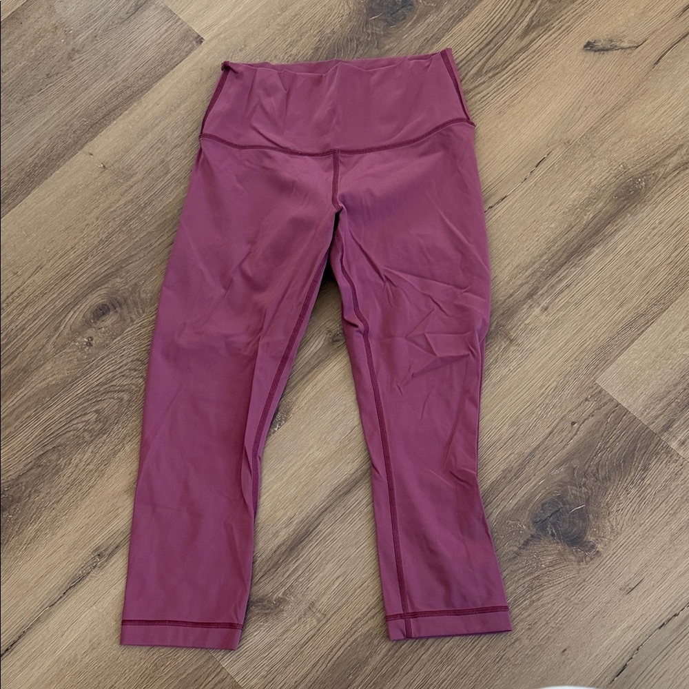 Lululemon Rose Wunder Capri Leggings